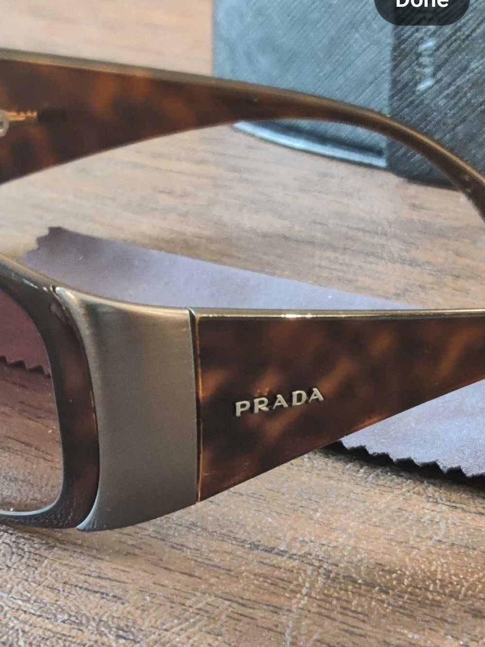 AUTHENTICATED ๐ค Prada Tortoiseshell Oversized Sunglasses + Case & COA - Picture 2 of 16